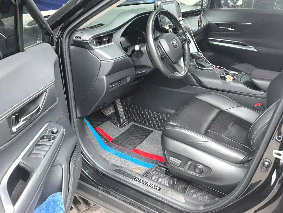 Toyota Harrier — фото 9