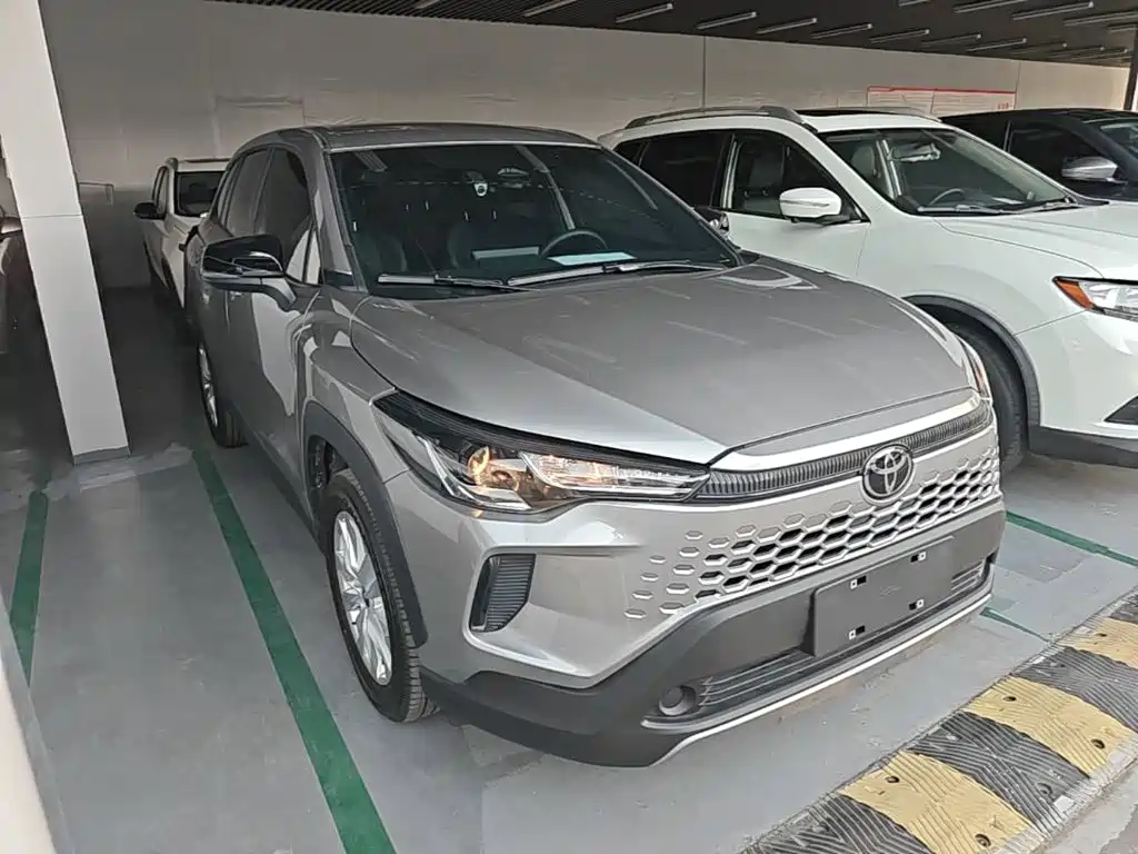 Toyota Corolla Cross — фото 3