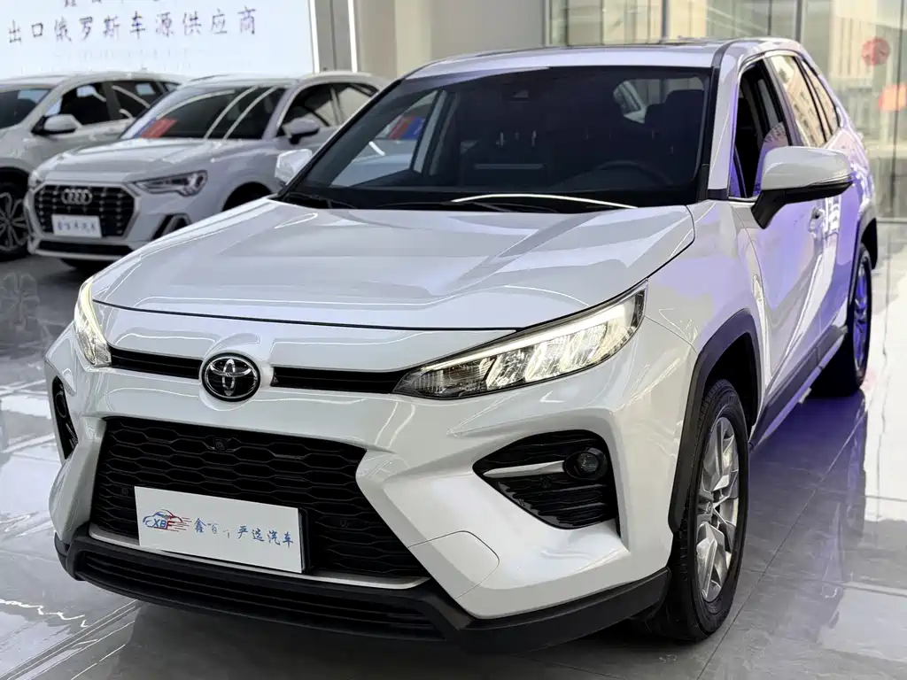 Toyota Wildlander — фото 1