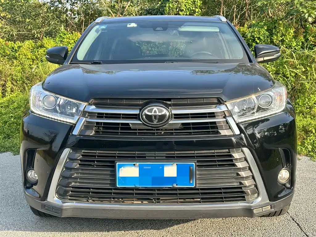Toyota Highlander — фото 2