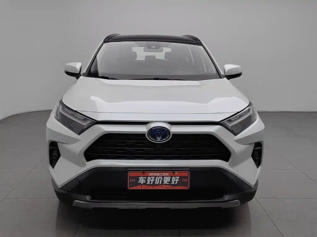 Toyota RAV4 — фото 3