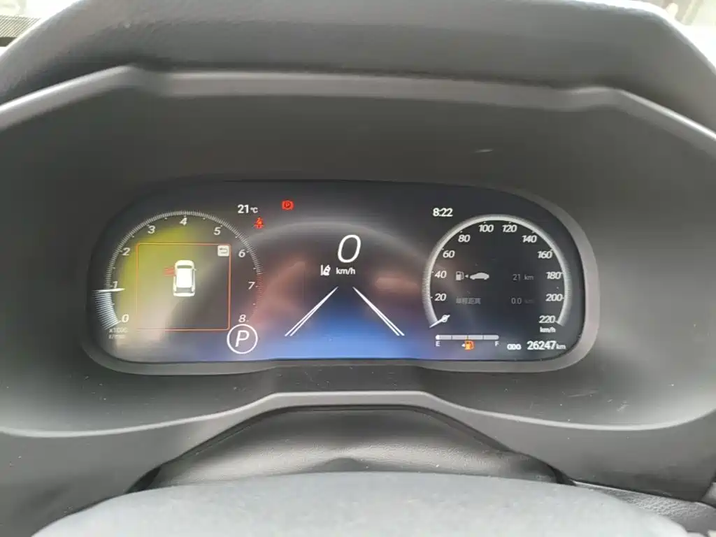 Toyota RAV4 — фото 11