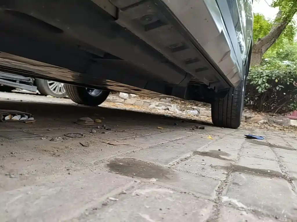Toyota RAV4 — фото 21