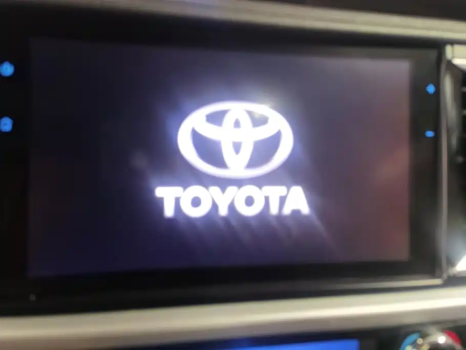 Toyota Highlander — фото 13