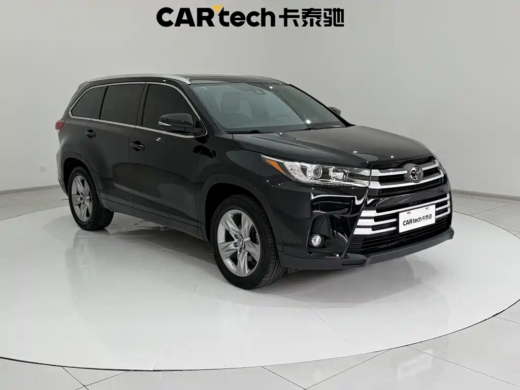 Toyota Highlander — фото 2