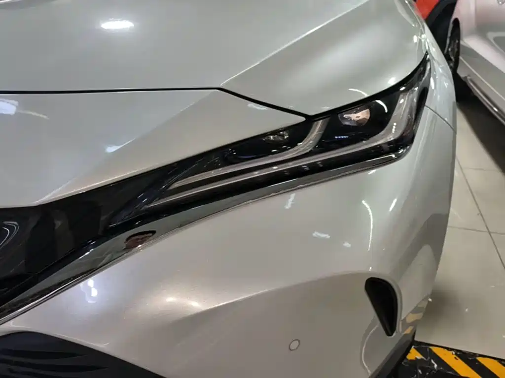 Toyota Harrier — фото 17