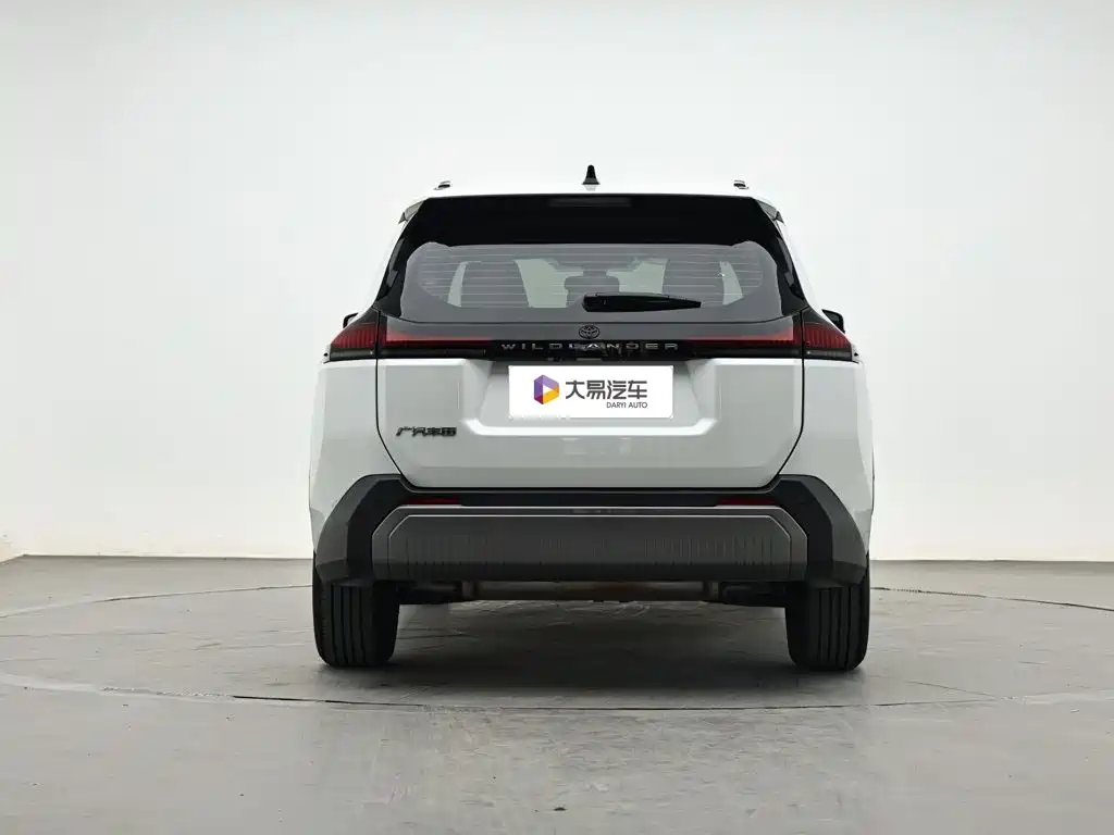 Toyota Wildlander — фото 4