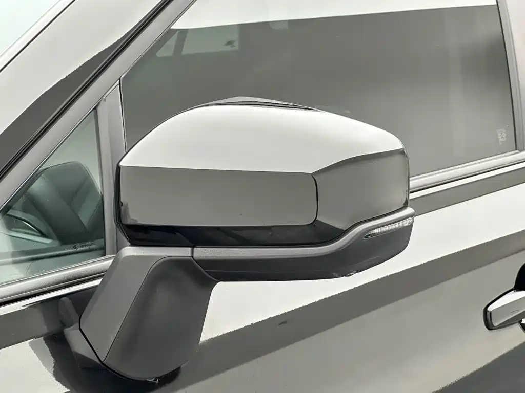 Toyota RAV4 — фото 28
