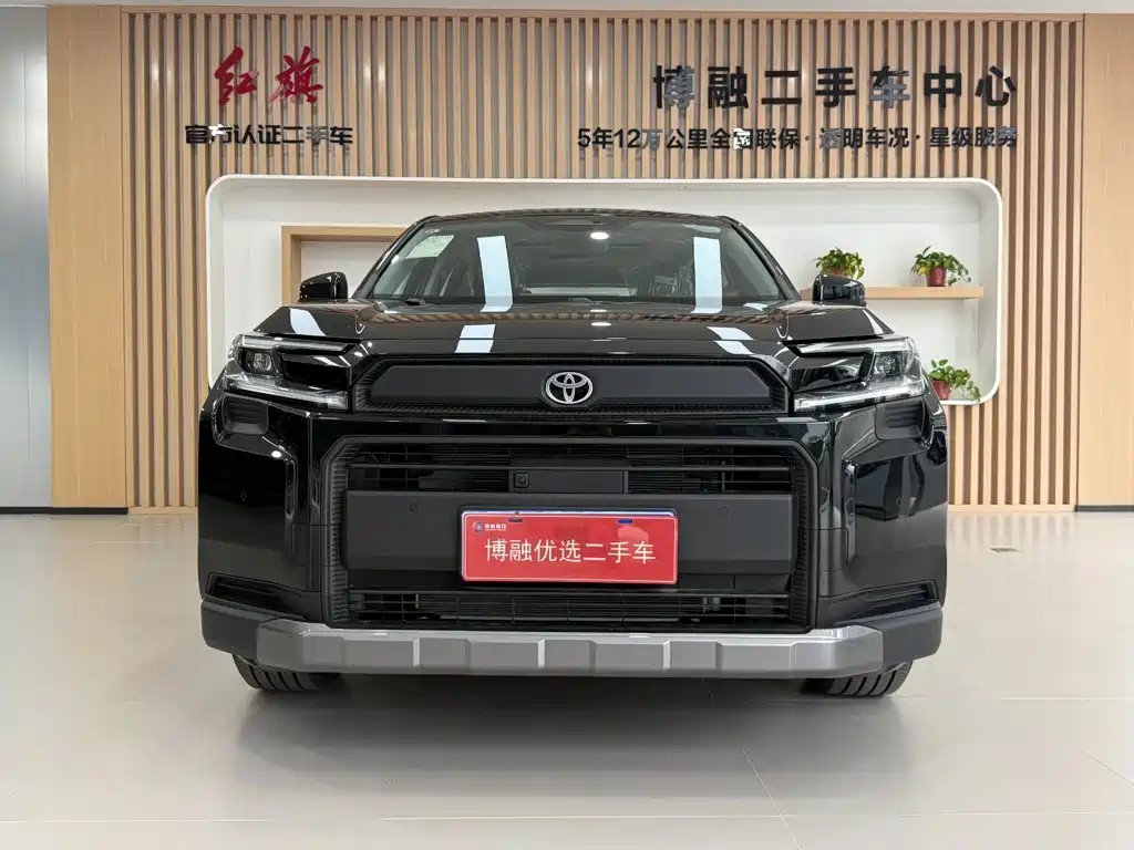 Toyota RAV4 — фото 4