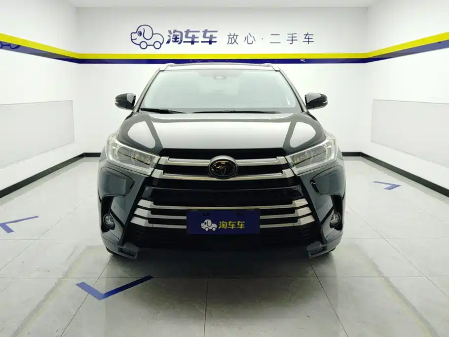 Toyota Highlander — фото 2