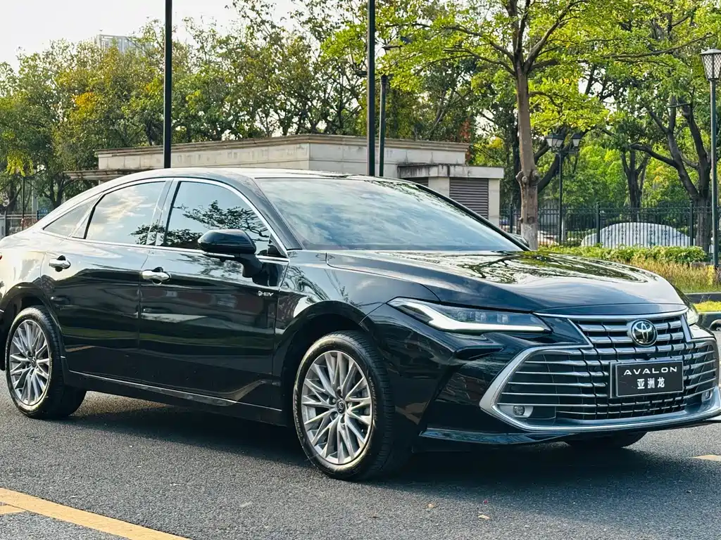 Toyota Avalon — фото 3