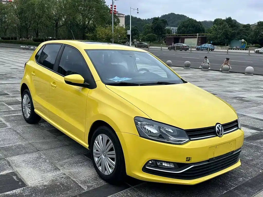 Volkswagen Polo — фото 3