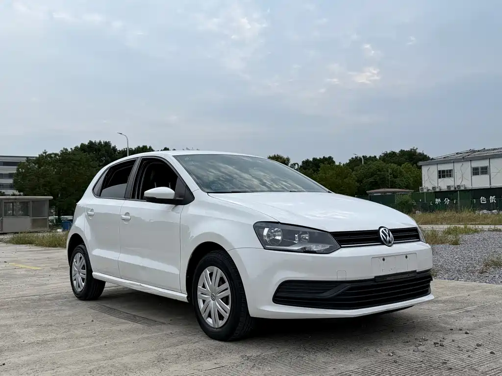 Volkswagen Polo — фото 3