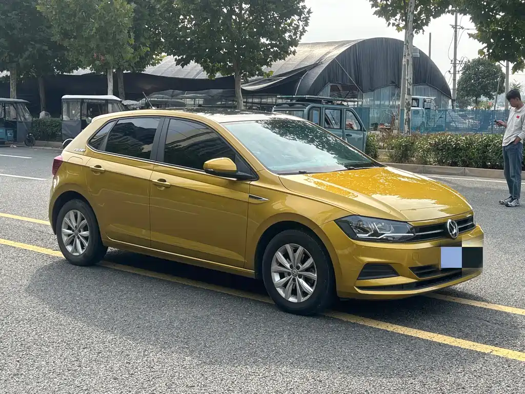 Volkswagen Polo — фото 3