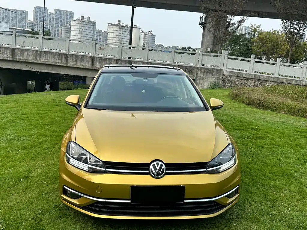 Volkswagen Golf — фото 2
