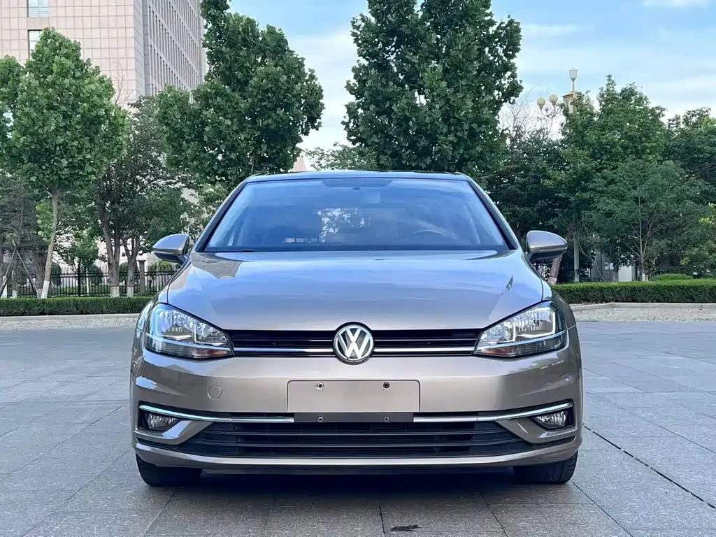 Volkswagen Golf — фото 2