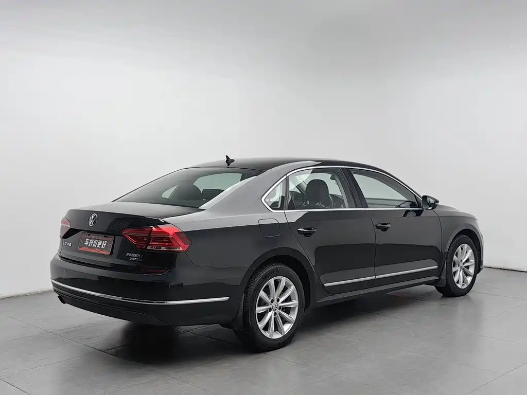 Volkswagen Passat — фото 2
