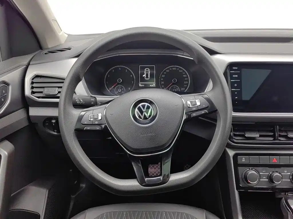 Volkswagen T-Cross — фото 11