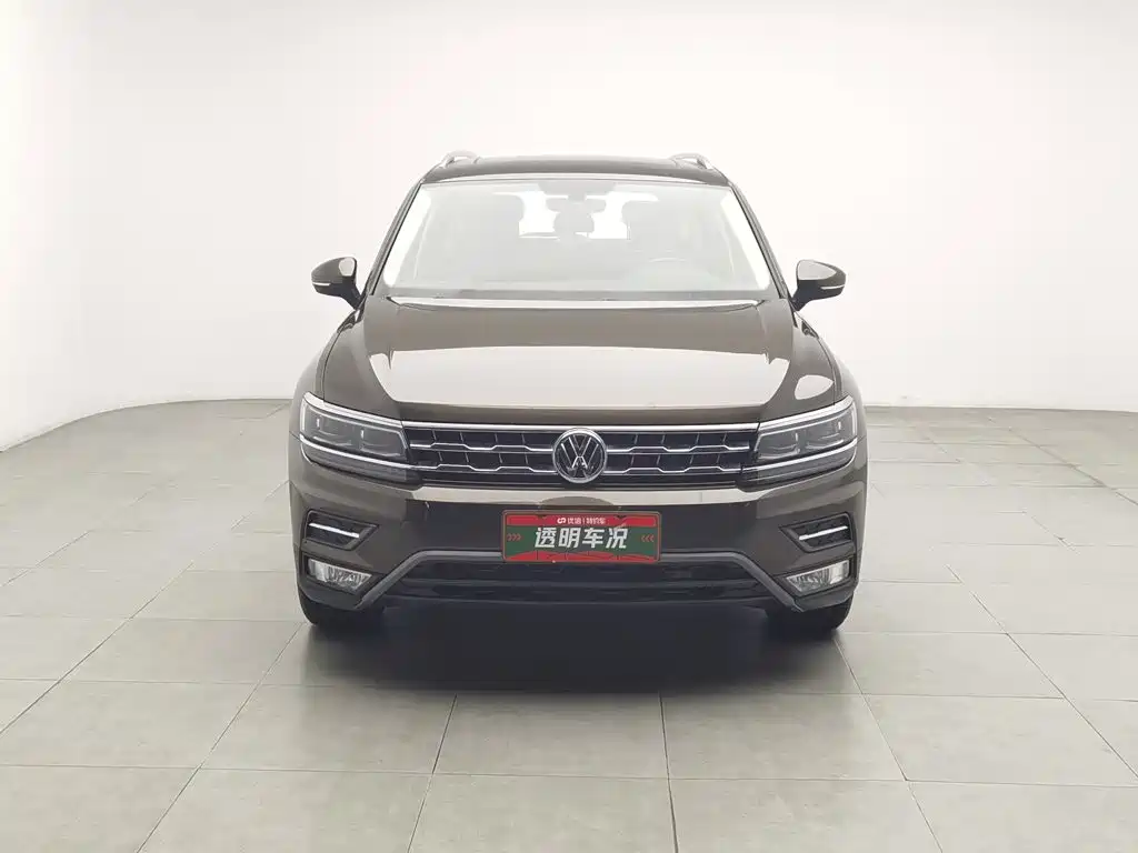 Volkswagen Tiguan L — фото 3