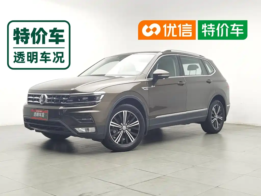 Volkswagen Tiguan L — фото 1
