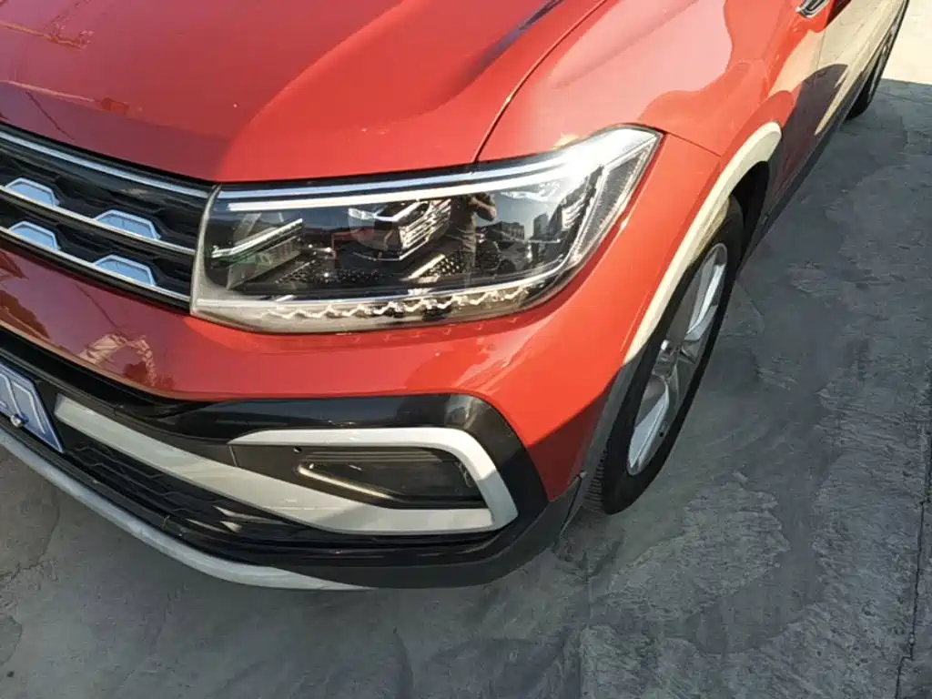 Volkswagen T-Cross — фото 23