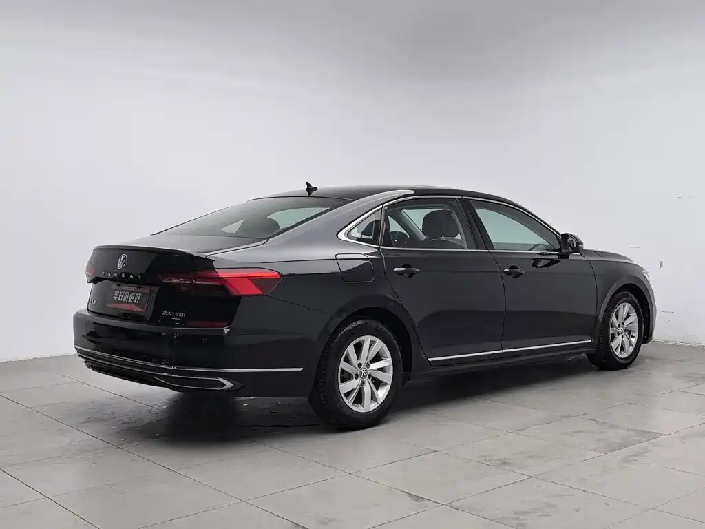 Volkswagen Passat — фото 2