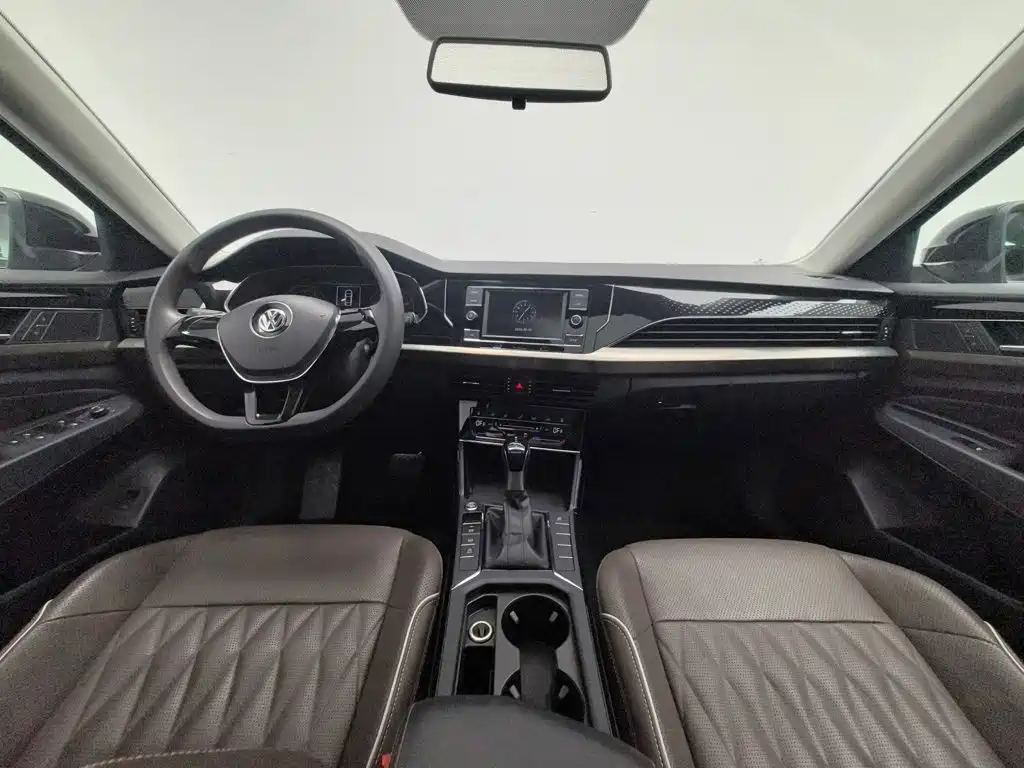 Volkswagen Passat — фото 5