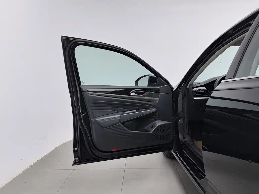 Volkswagen Passat — фото 8