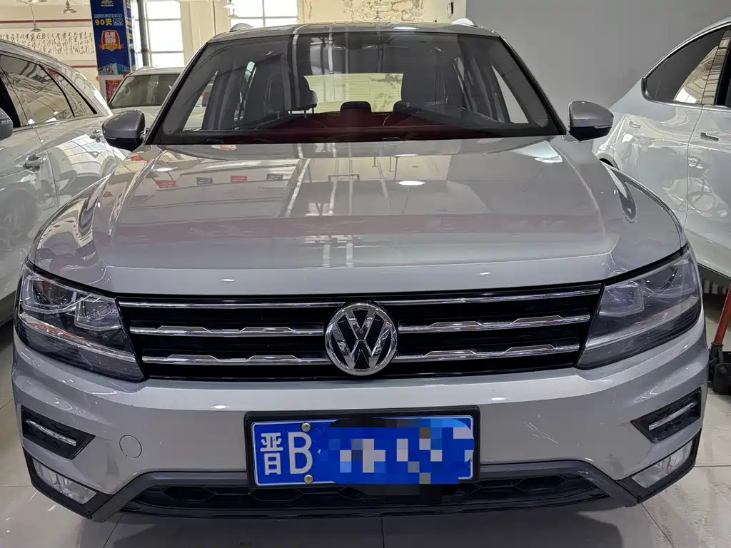 Volkswagen Tiguan L — фото 3