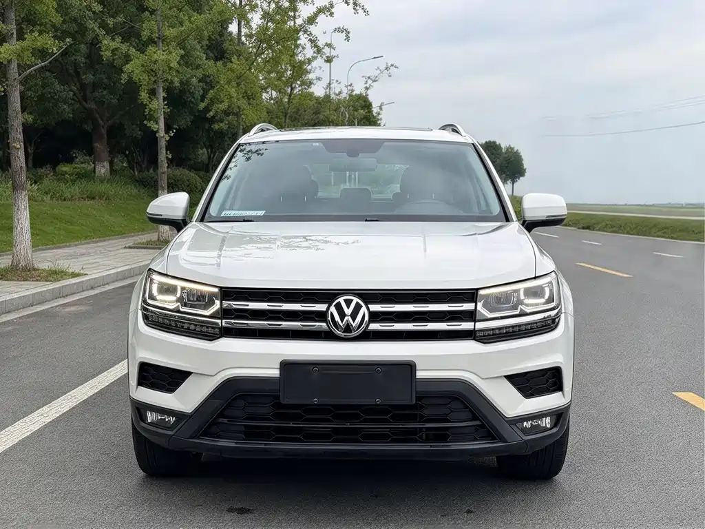 Volkswagen Tharu — фото 2