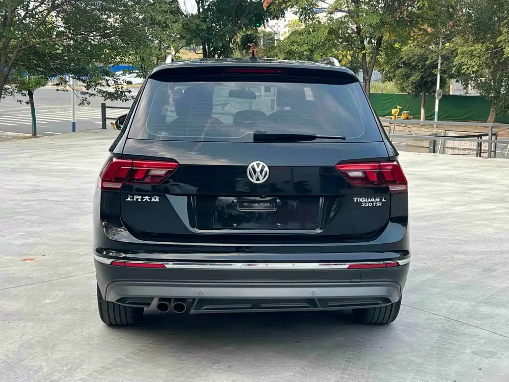 Volkswagen Tiguan L — фото 5