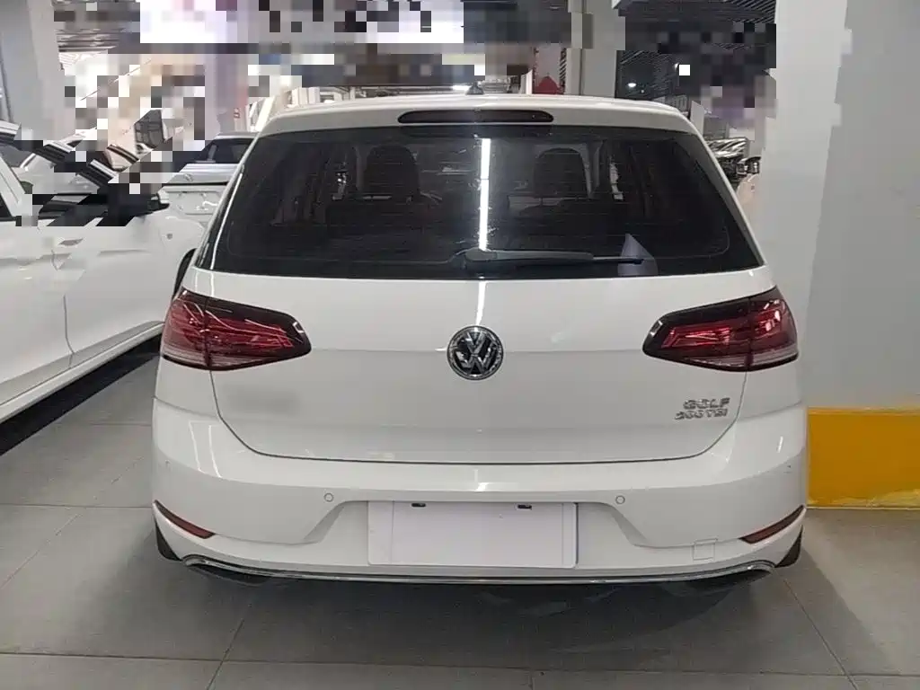 Volkswagen Golf — фото 5