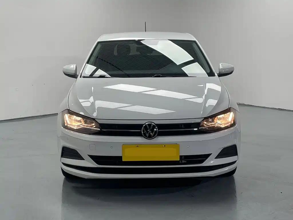 Volkswagen Polo — фото 2