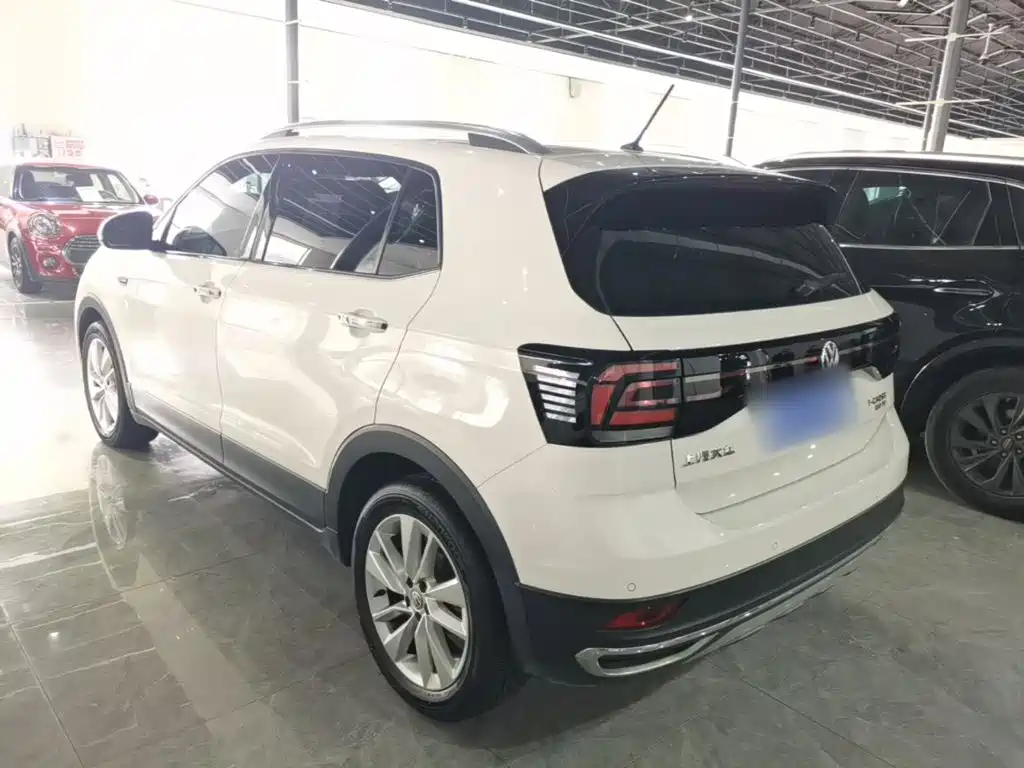 Volkswagen T-Cross — фото 4