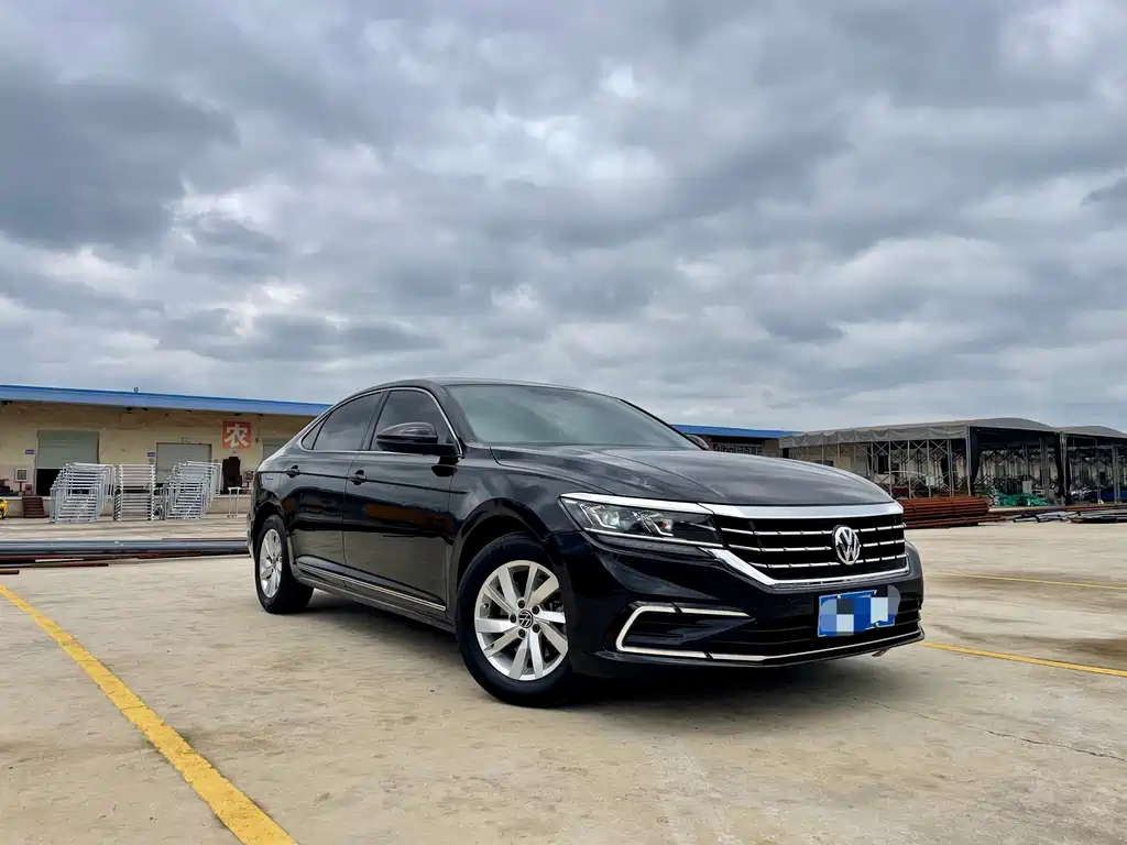 Volkswagen Passat — фото 3