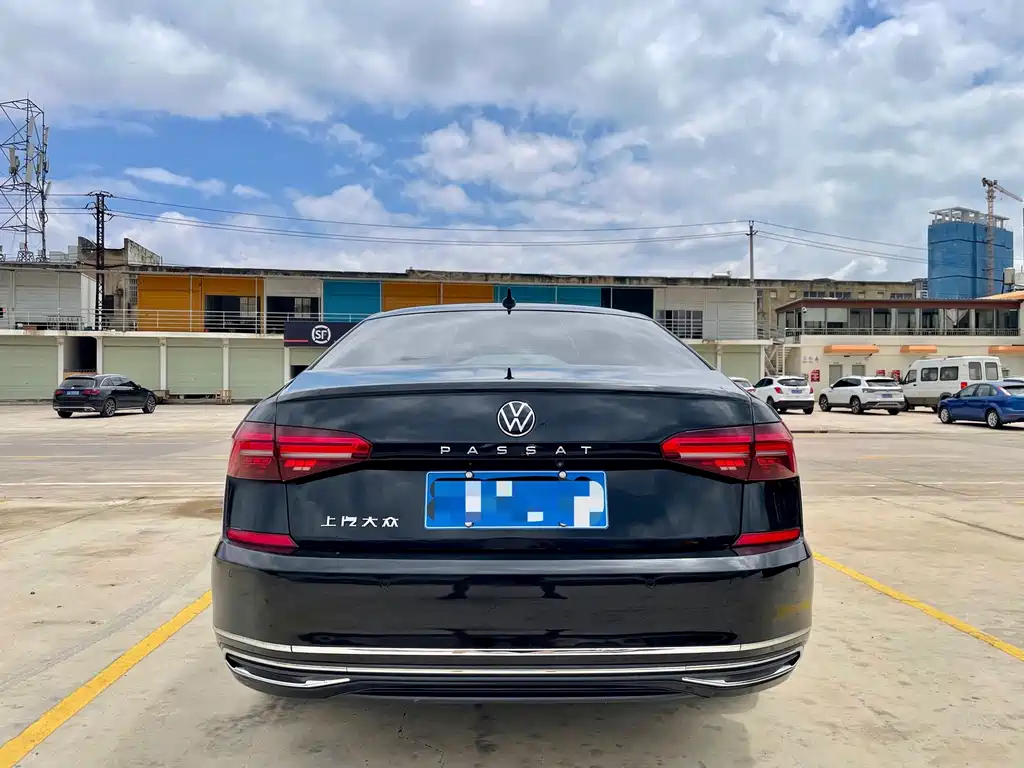 Volkswagen Passat — фото 4