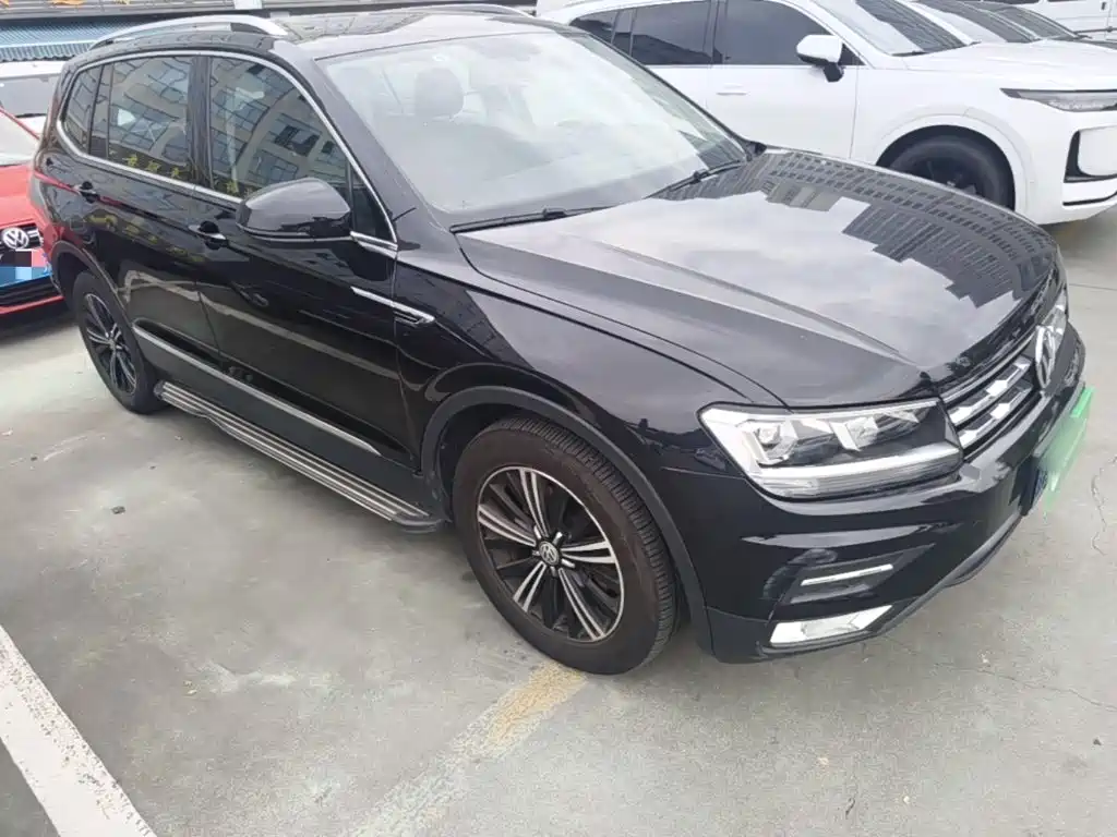 Volkswagen Tiguan L — фото 3