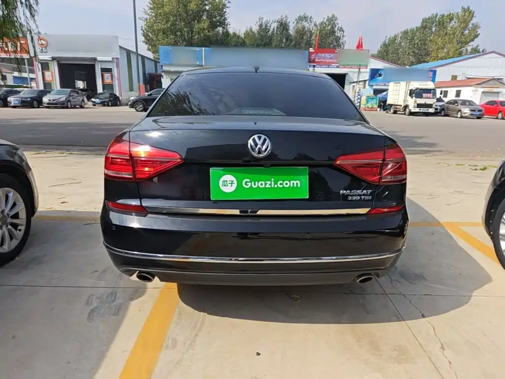 Volkswagen Passat — фото 5