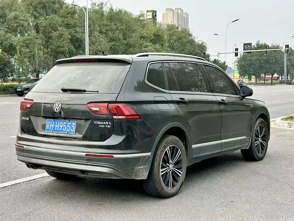 Volkswagen Tiguan L — фото 4