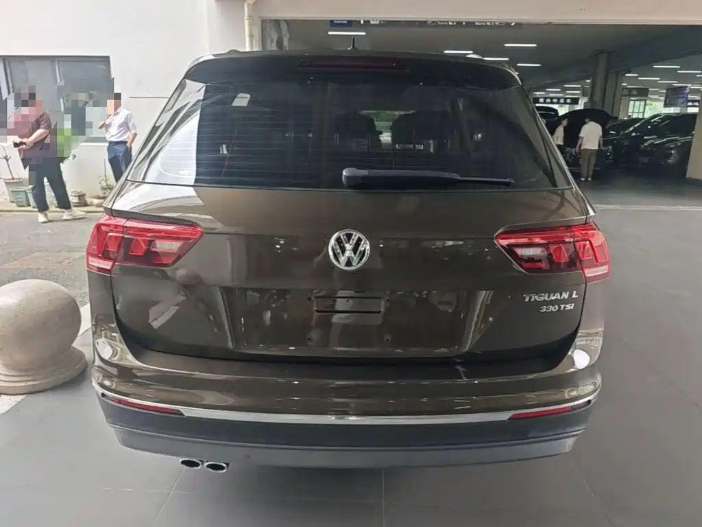 Volkswagen Tiguan L — фото 5