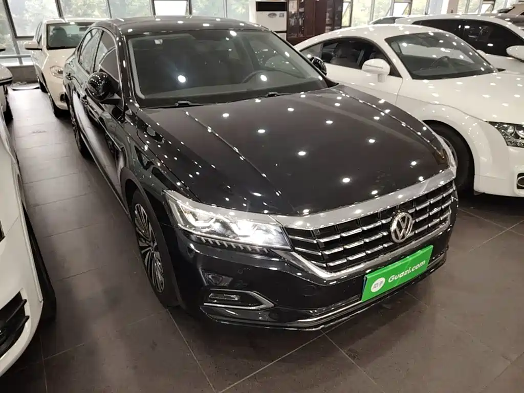 Volkswagen Passat — фото 3