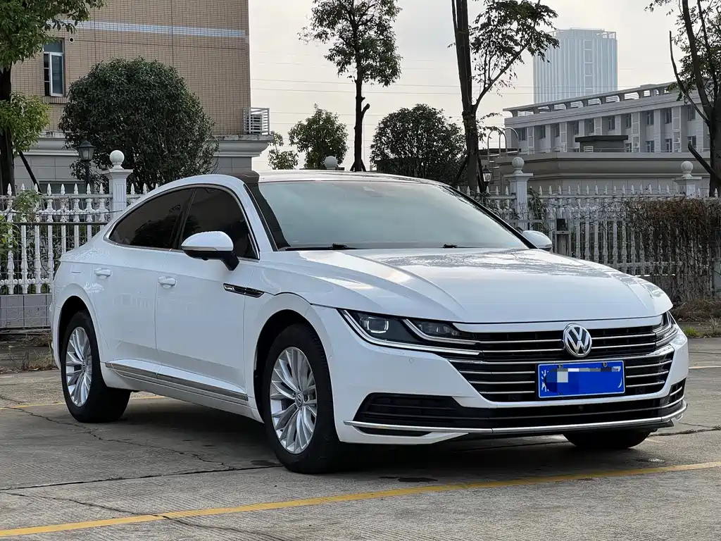 Volkswagen CC — фото 3