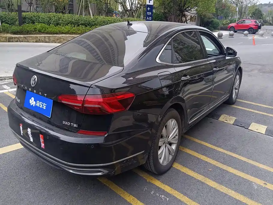 Volkswagen Passat — фото 3