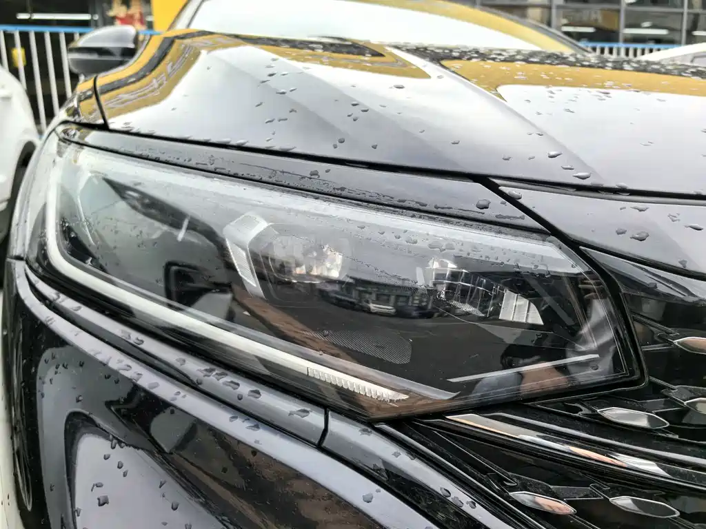 Volkswagen Passat — фото 11