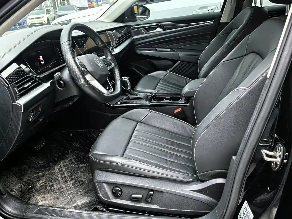 Volkswagen Passat — фото 4