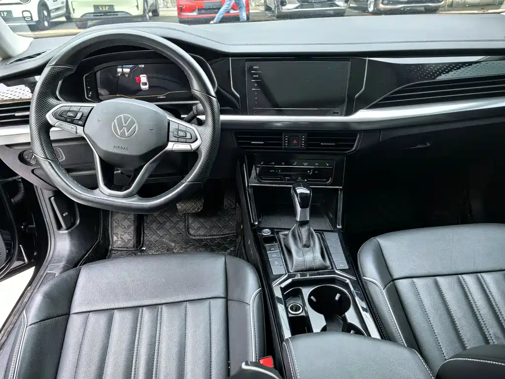 Volkswagen Passat — фото 6