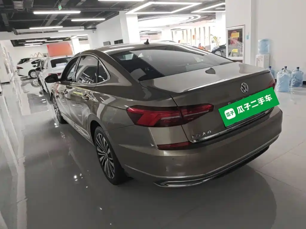 Volkswagen Passat — фото 4