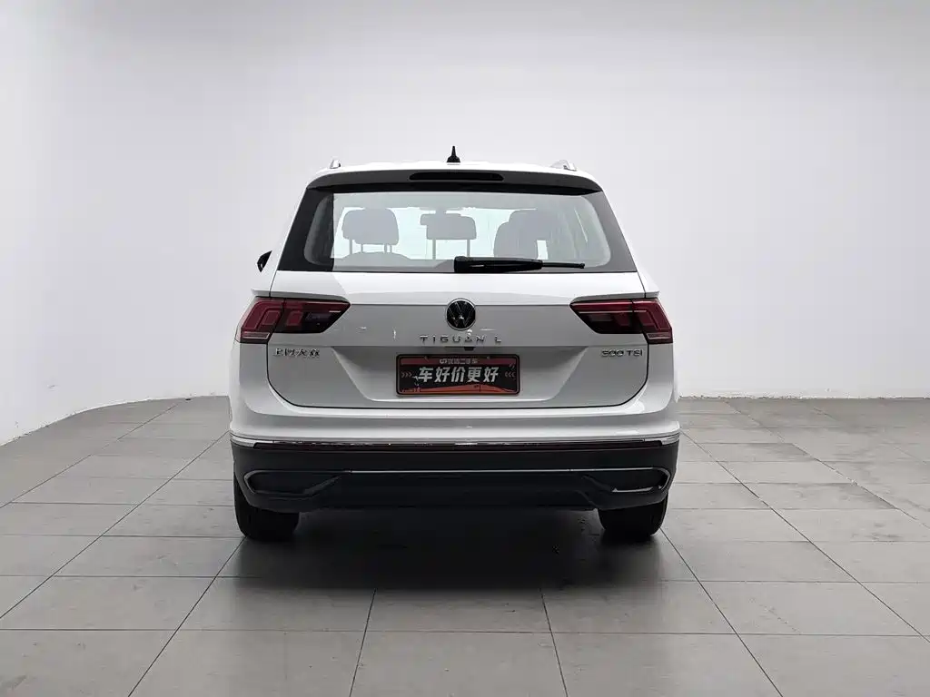 Volkswagen Tiguan L — фото 4