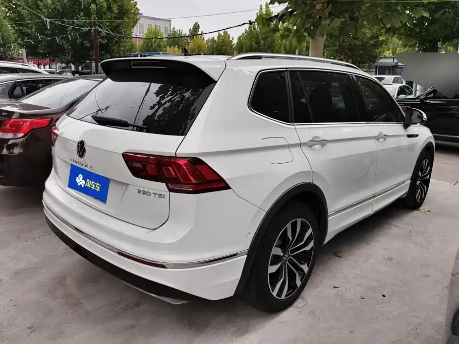 Volkswagen Tiguan L — фото 3