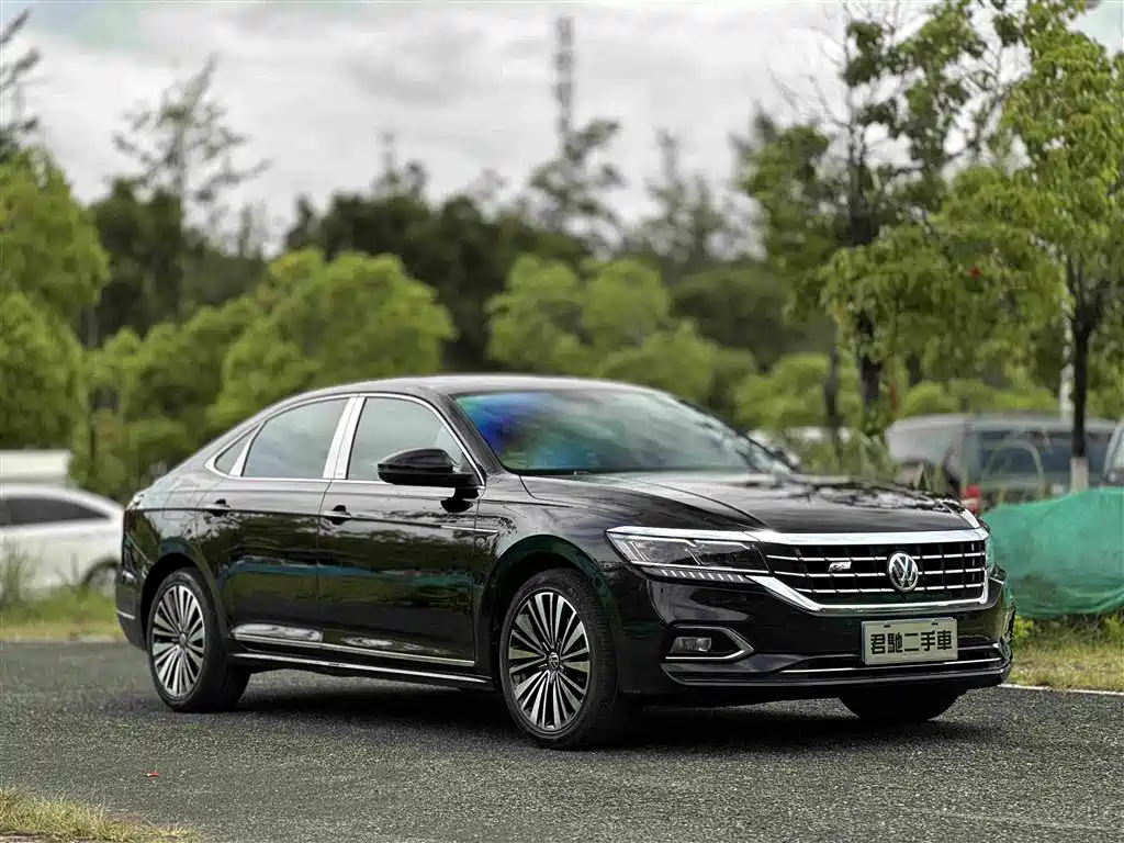 Volkswagen Passat — фото 3
